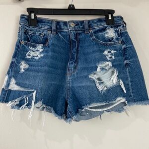 AE ripped booty jean short
